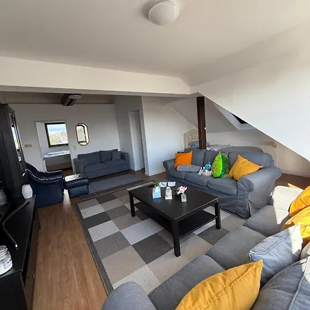 Gemuetliche Stadtunterkunft Mit Streetview 75 Zoll Tv Appartement *