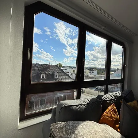 Gemuetliche Stadtunterkunft Mit Streetview 75 Zoll Tv
